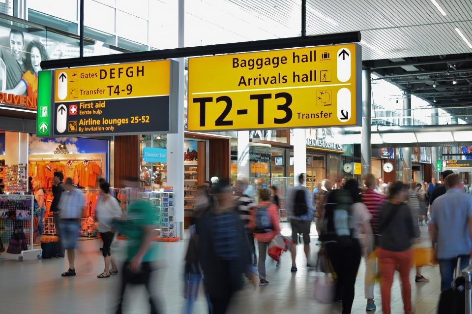 How to Avoid Jet Lag Flying West: Tips for a Seamless Transition